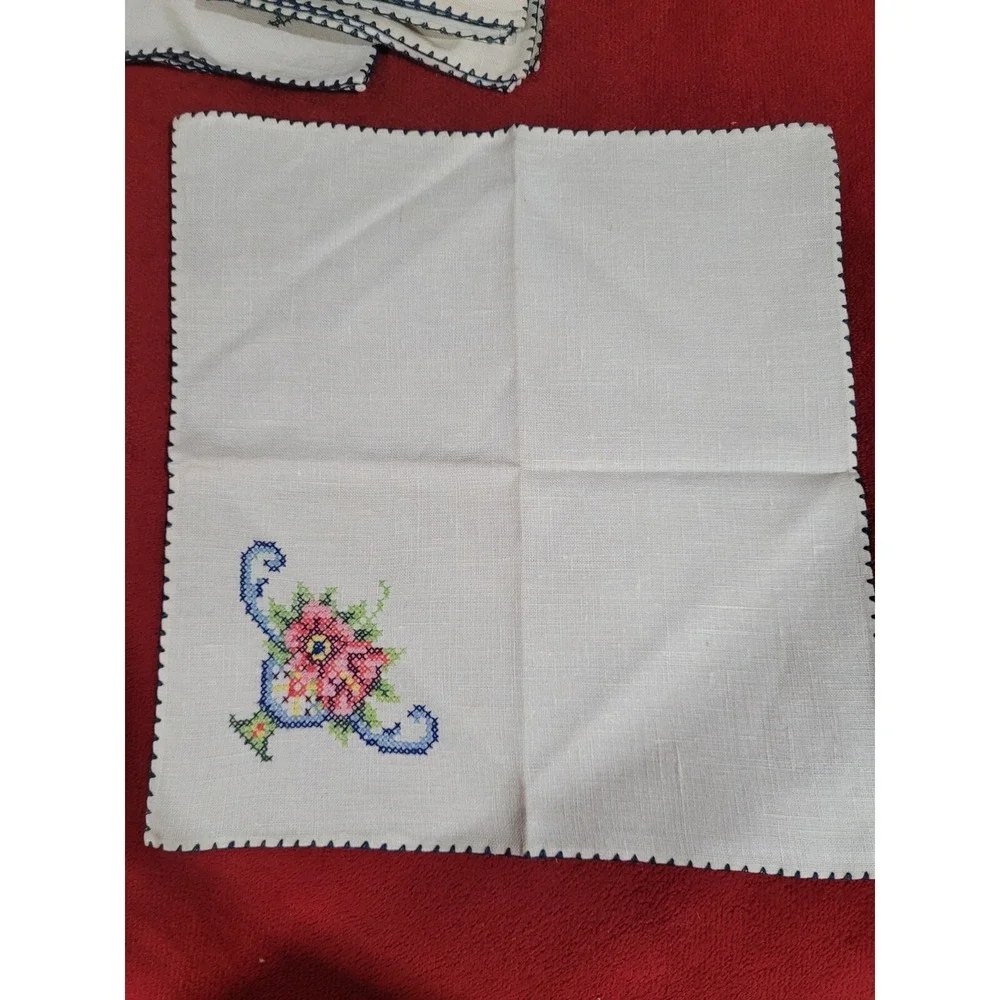 Vintage Cross Stitch Linen Napkins 4 Hemstitched 10 X 10 Sq Tea Coffee Luncheon